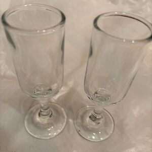 Like New Set of 2 Vintage Shot Cordial Liqueur Glasses